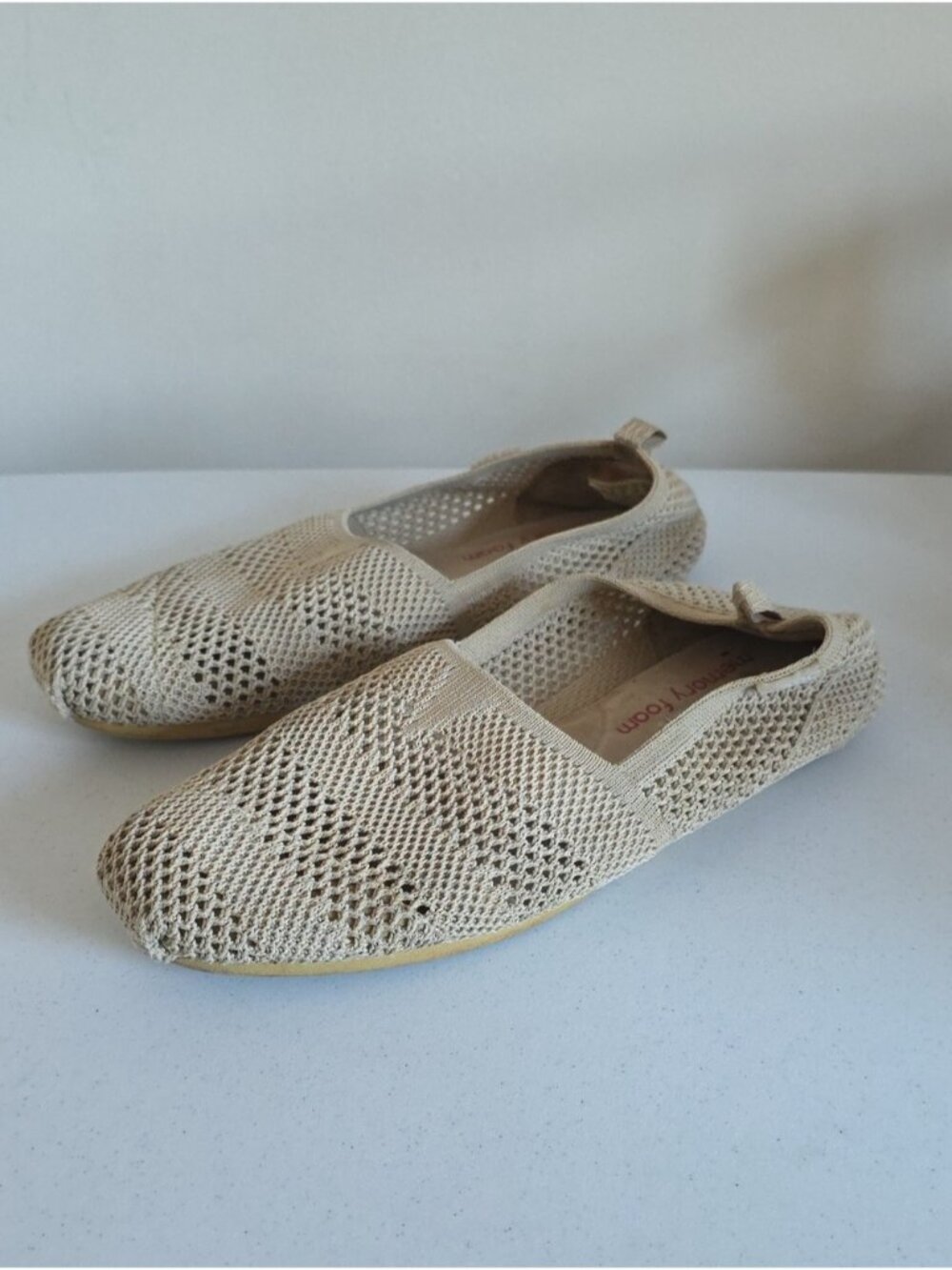 SKECHERS Bobs Plush loafers lightweight beige mesh flats Sz 7